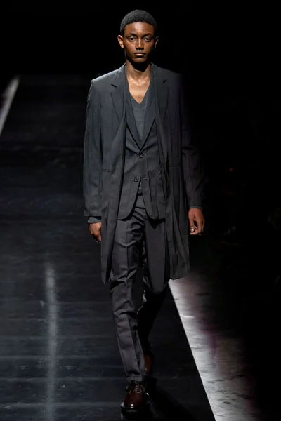 Look 29